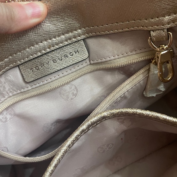 Tory Burch Metallic Gold Emerson crossbody - Picture 5 of 11